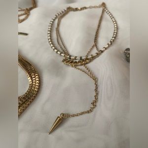 white and gold triple layered necklace (discounts on necklace bundles)